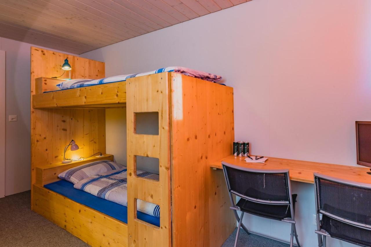 Mountain Lodge Backpackercamp レンク エクステリア 写真